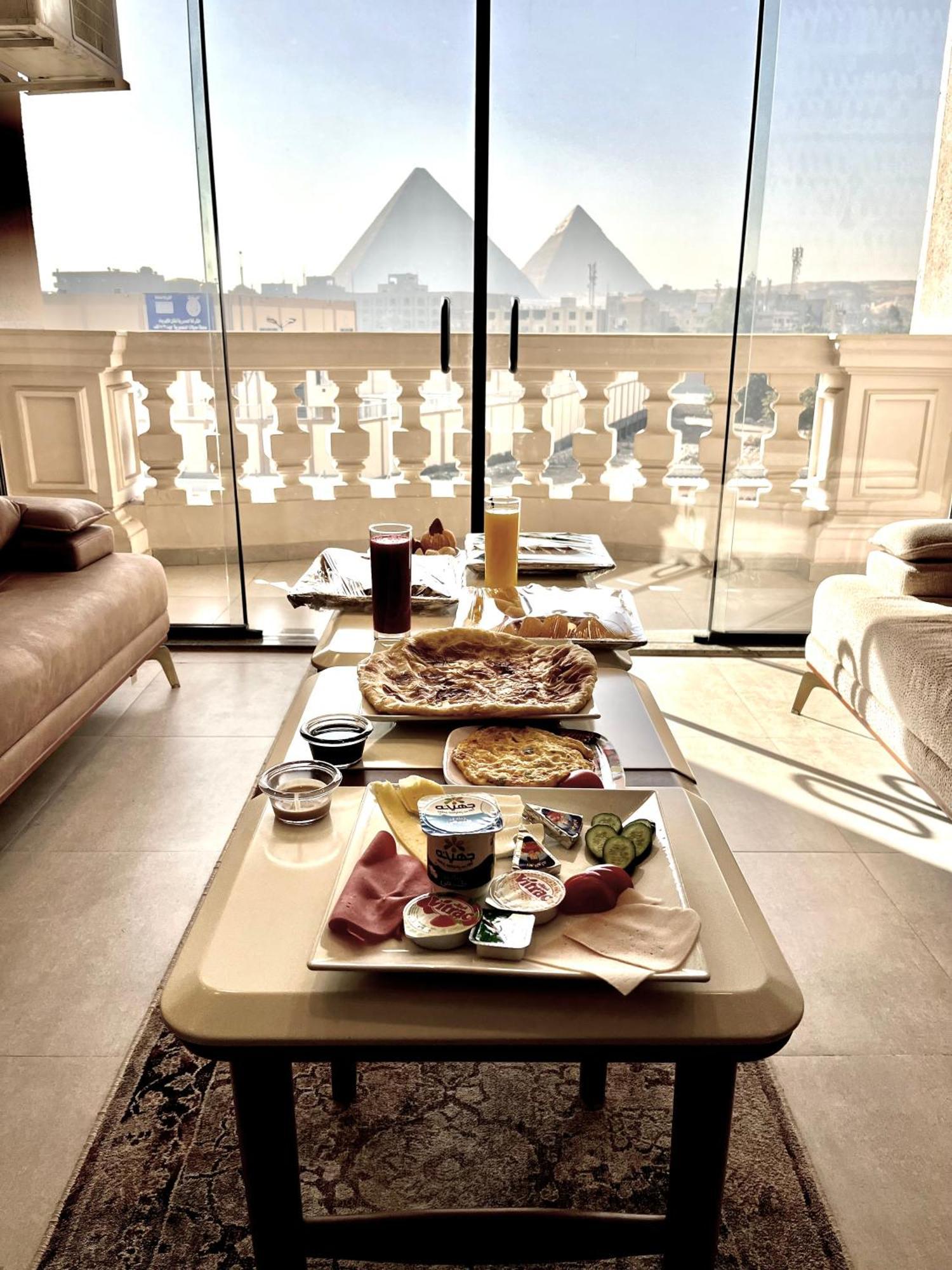 Pyramids Charm Hotel Al Kawm al Akhdar Exteriör bild