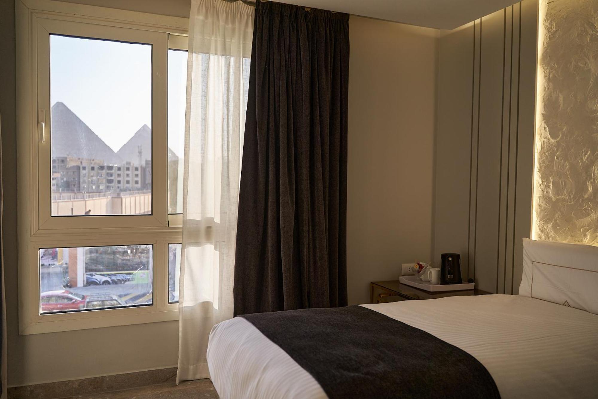 Pyramids Charm Hotel Al Kawm al Akhdar Exteriör bild