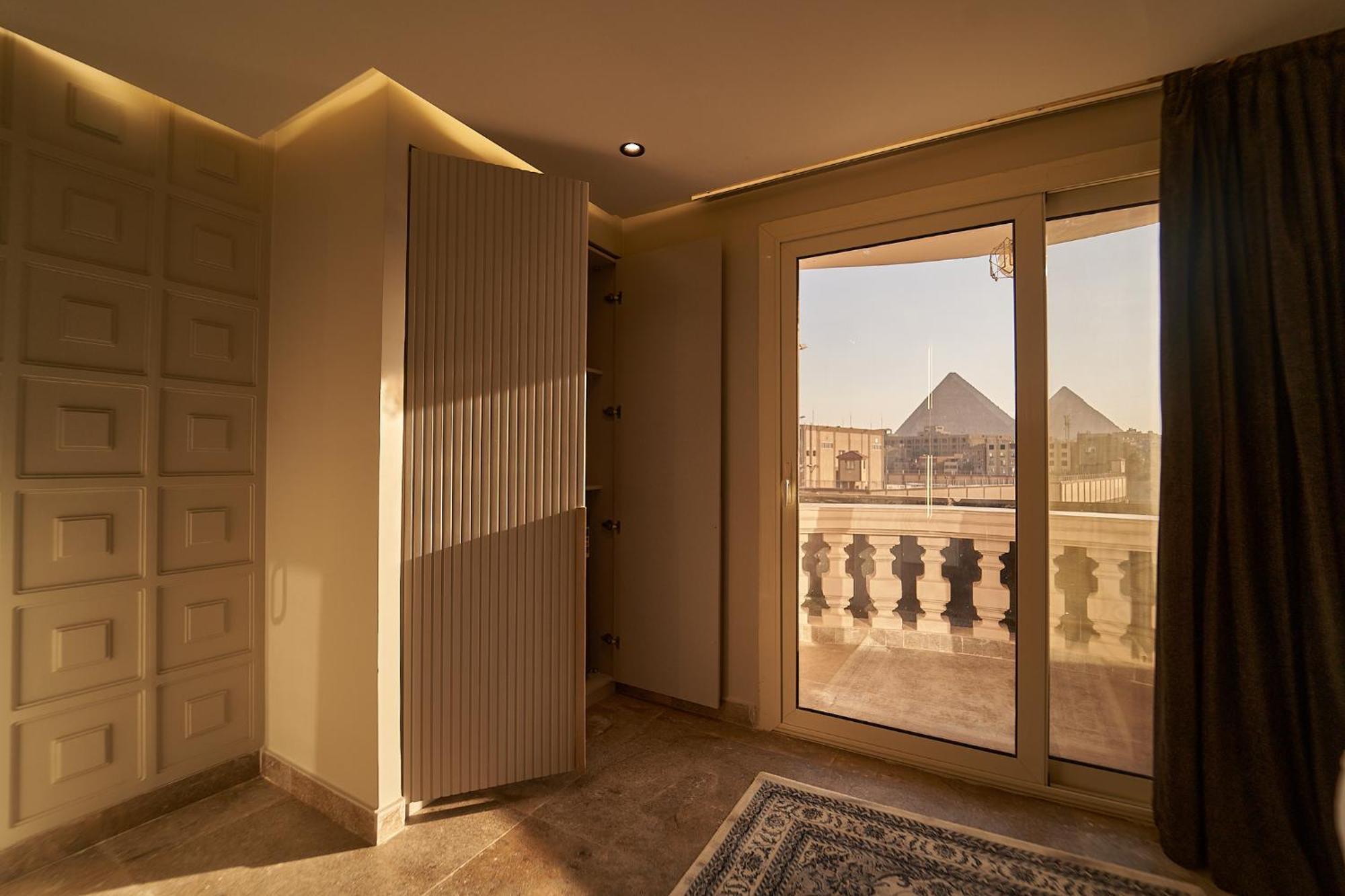 Pyramids Charm Hotel Al Kawm al Akhdar Exteriör bild