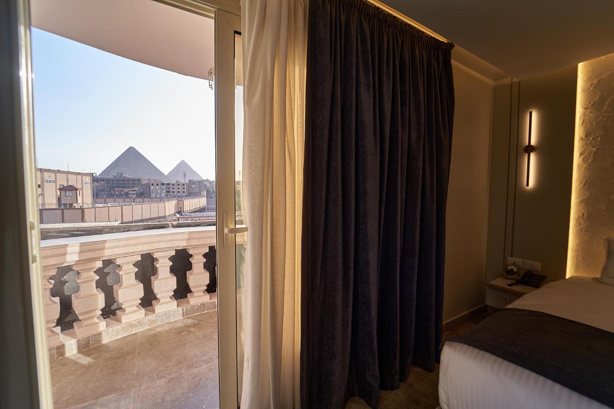 Pyramids Charm Hotel Al Kawm al Akhdar Exteriör bild