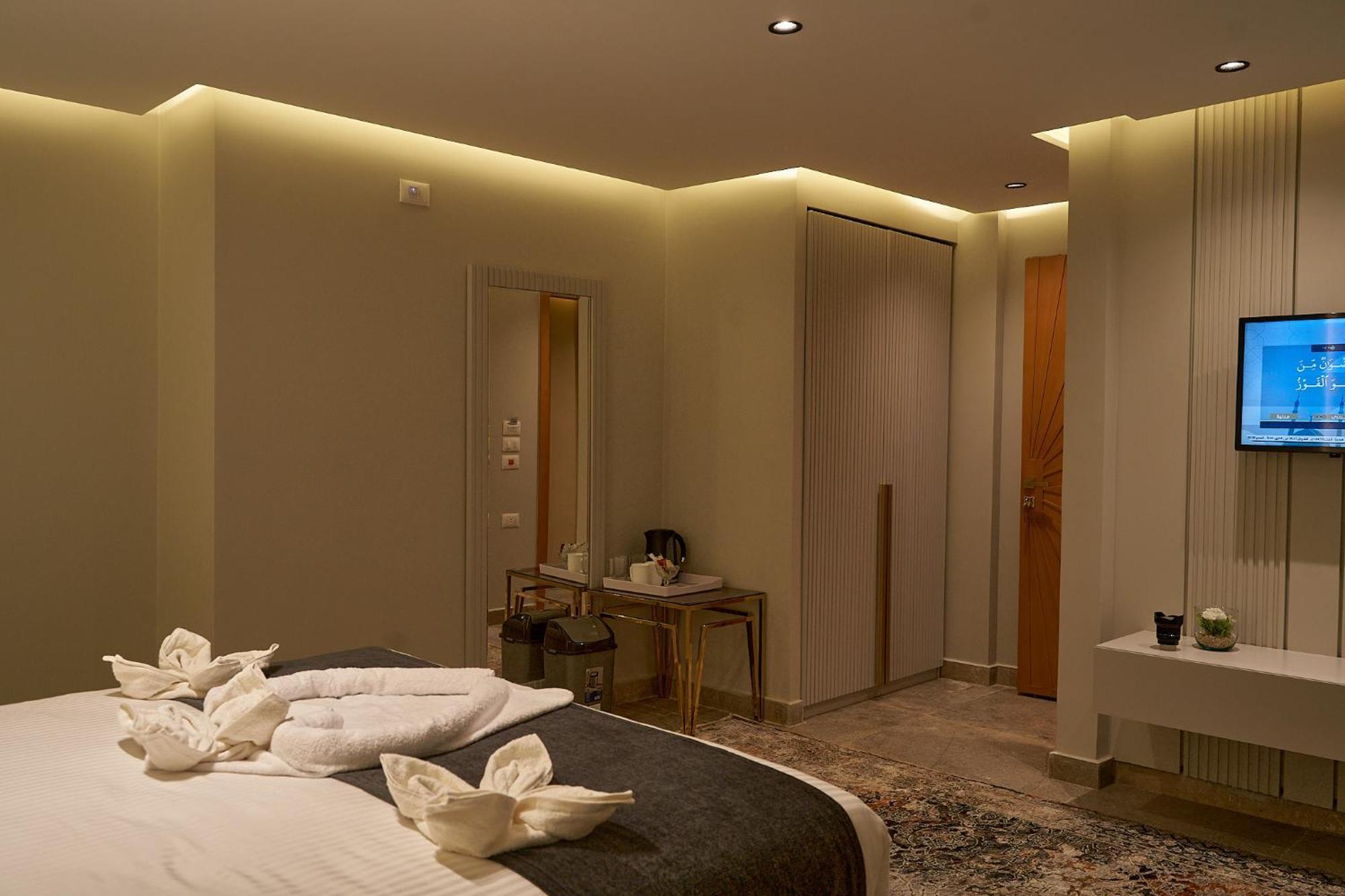 Pyramids Charm Hotel Al Kawm al Akhdar Exteriör bild