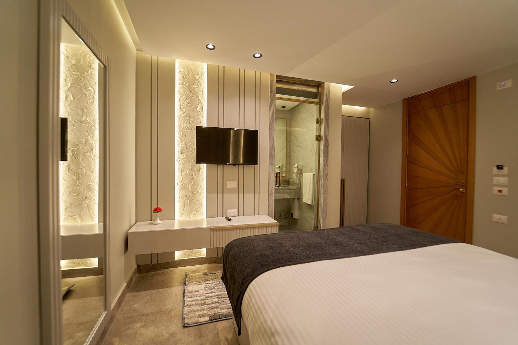 Pyramids Charm Hotel Al Kawm al Akhdar Exteriör bild