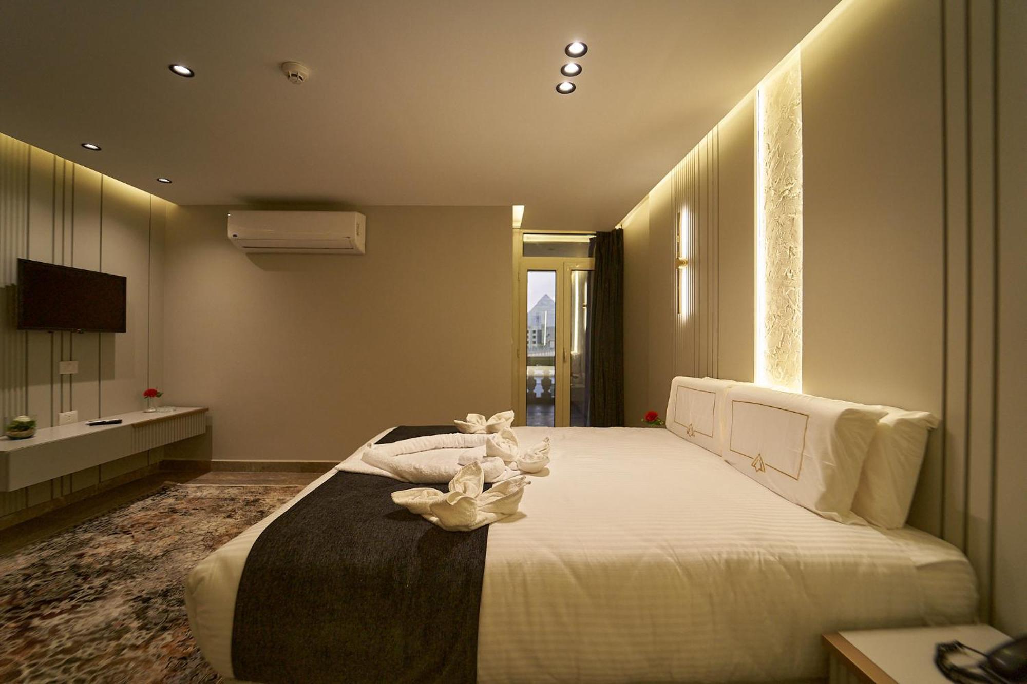Pyramids Charm Hotel Al Kawm al Akhdar Exteriör bild