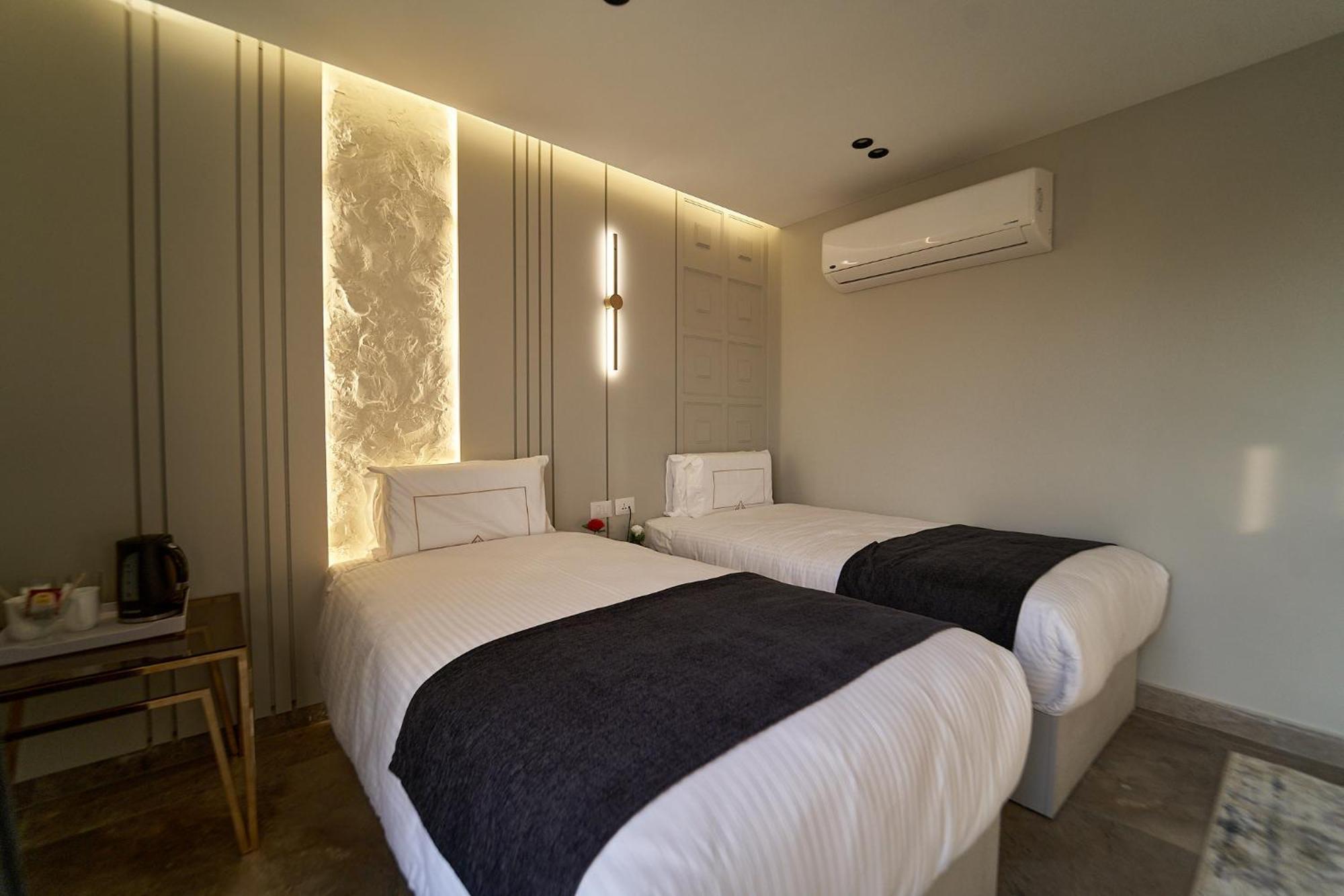 Pyramids Charm Hotel Al Kawm al Akhdar Exteriör bild