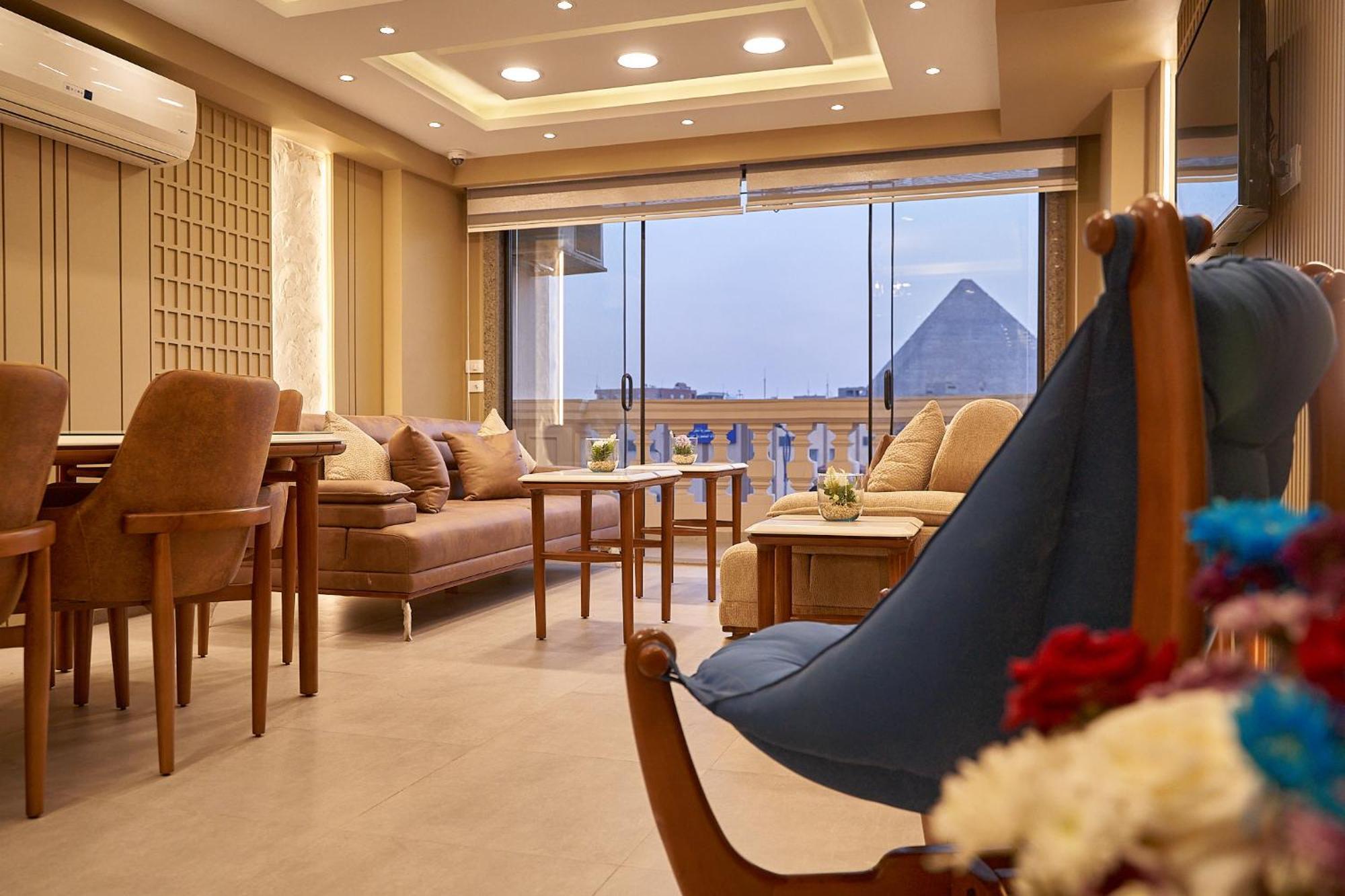 Pyramids Charm Hotel Al Kawm al Akhdar Exteriör bild
