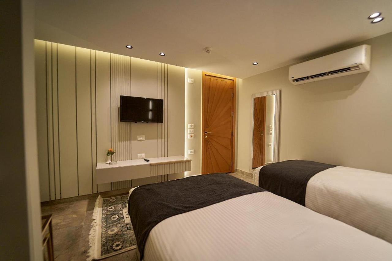 Pyramids Charm Hotel Al Kawm al Akhdar Exteriör bild