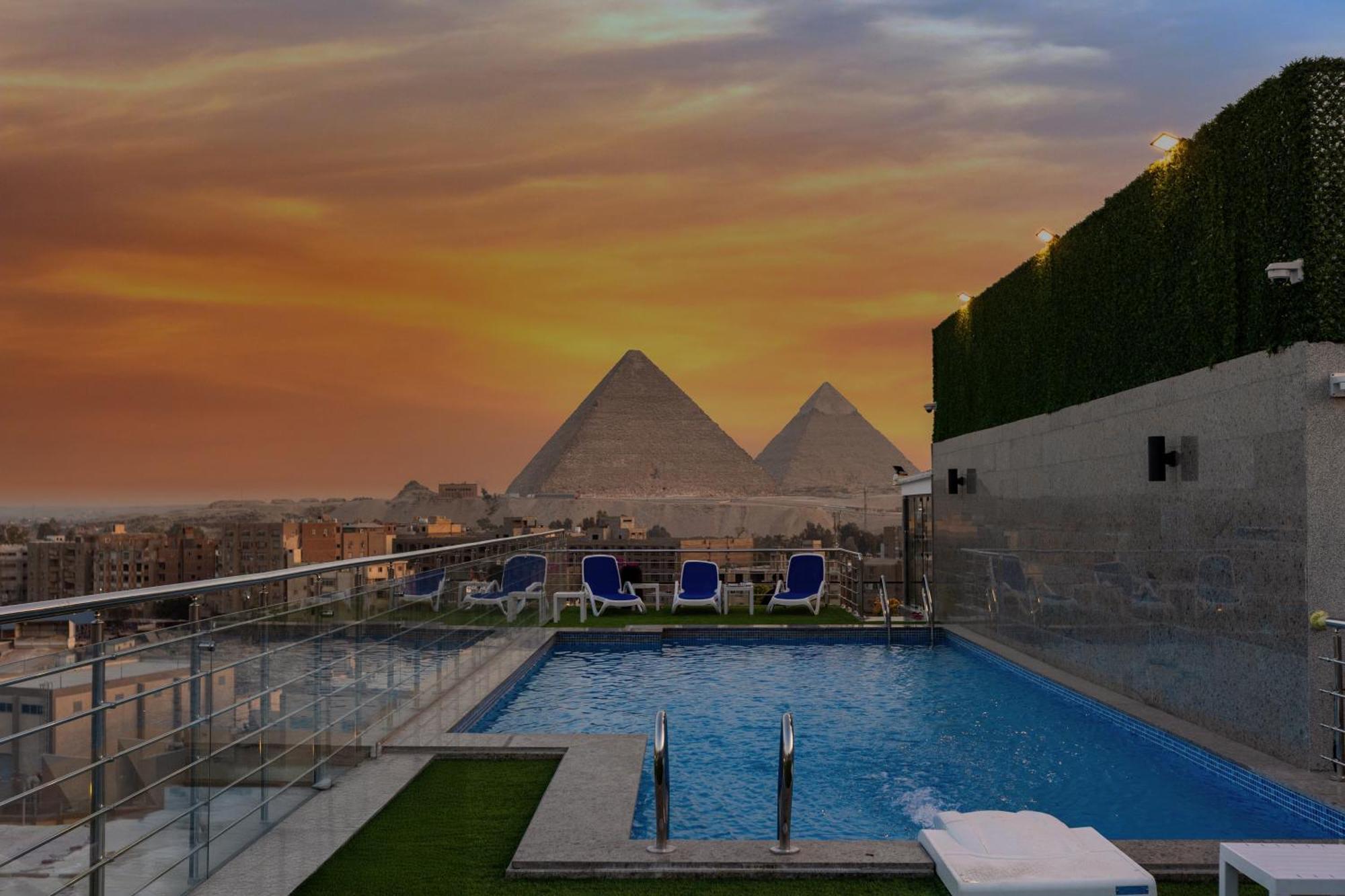 Pyramids Charm Hotel Al Kawm al Akhdar Exteriör bild